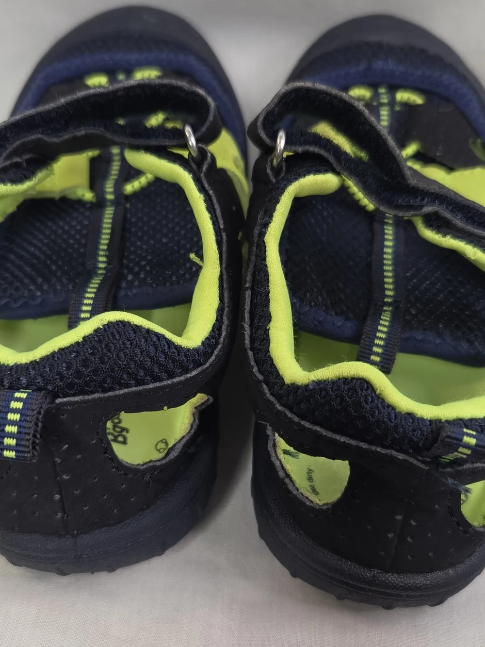 OshKosh B'gosh Kids Navy and Neon Green Active Sandals